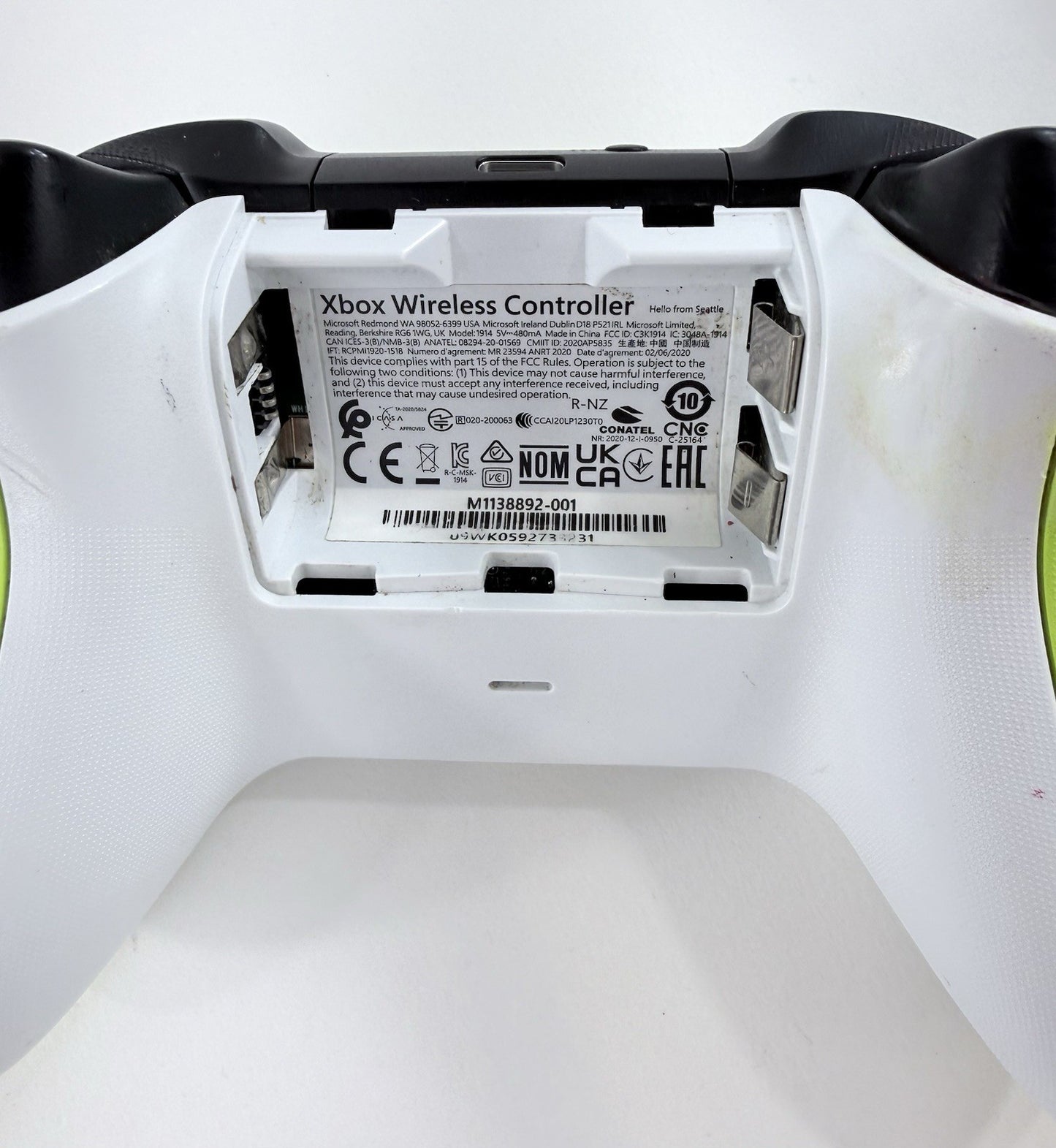 Microsoft Xbox One S 1681 1TB White Console with Cords and Controller  - Tested