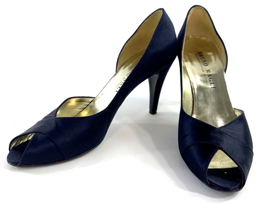 Bruno Magli Womens Navy Blue Leather Heels Pumps Shoes Size 7AAA