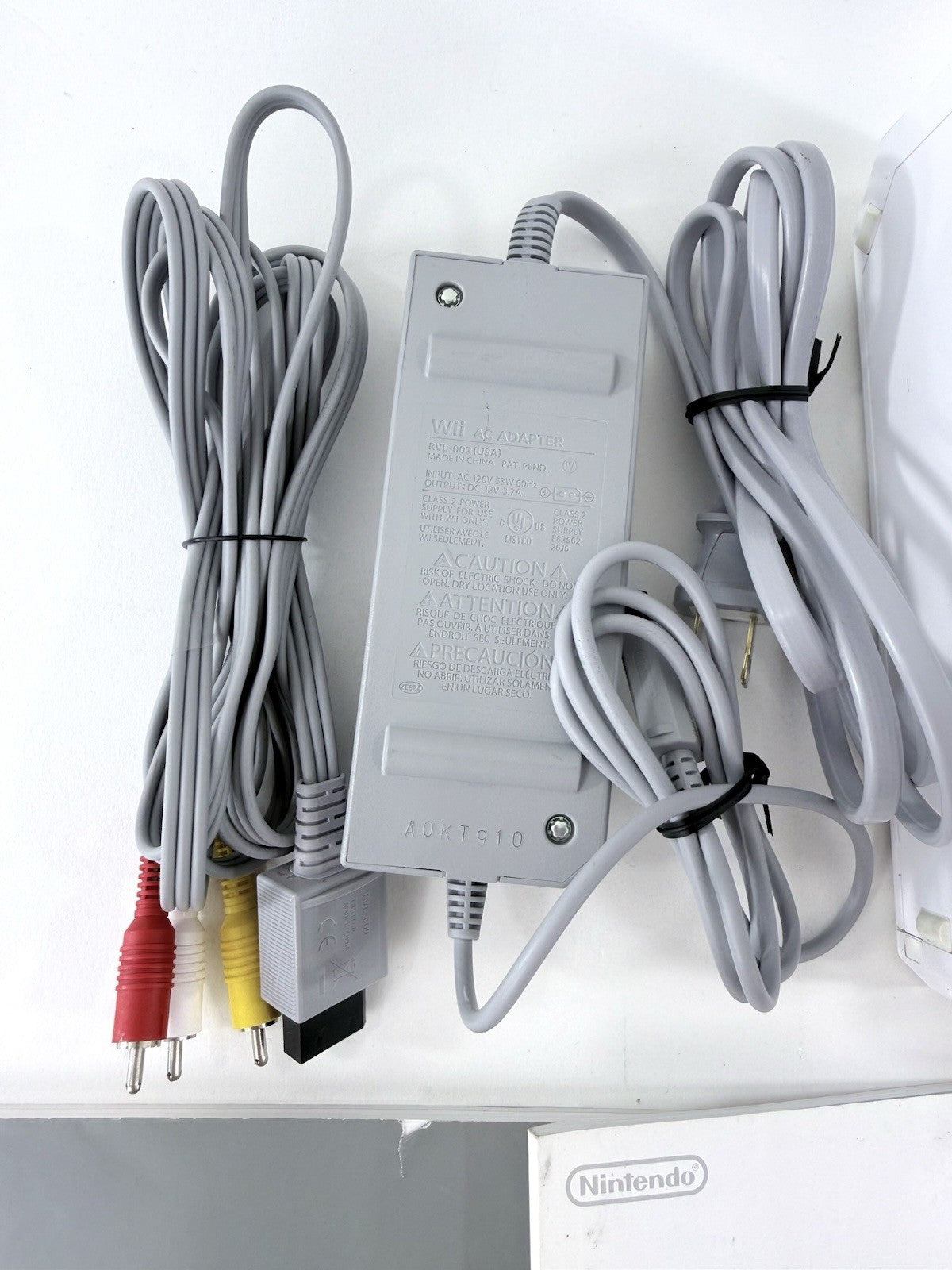Nintendo Wii RVL-001 GameCube Compatible Console, Accessories, Game - Tested