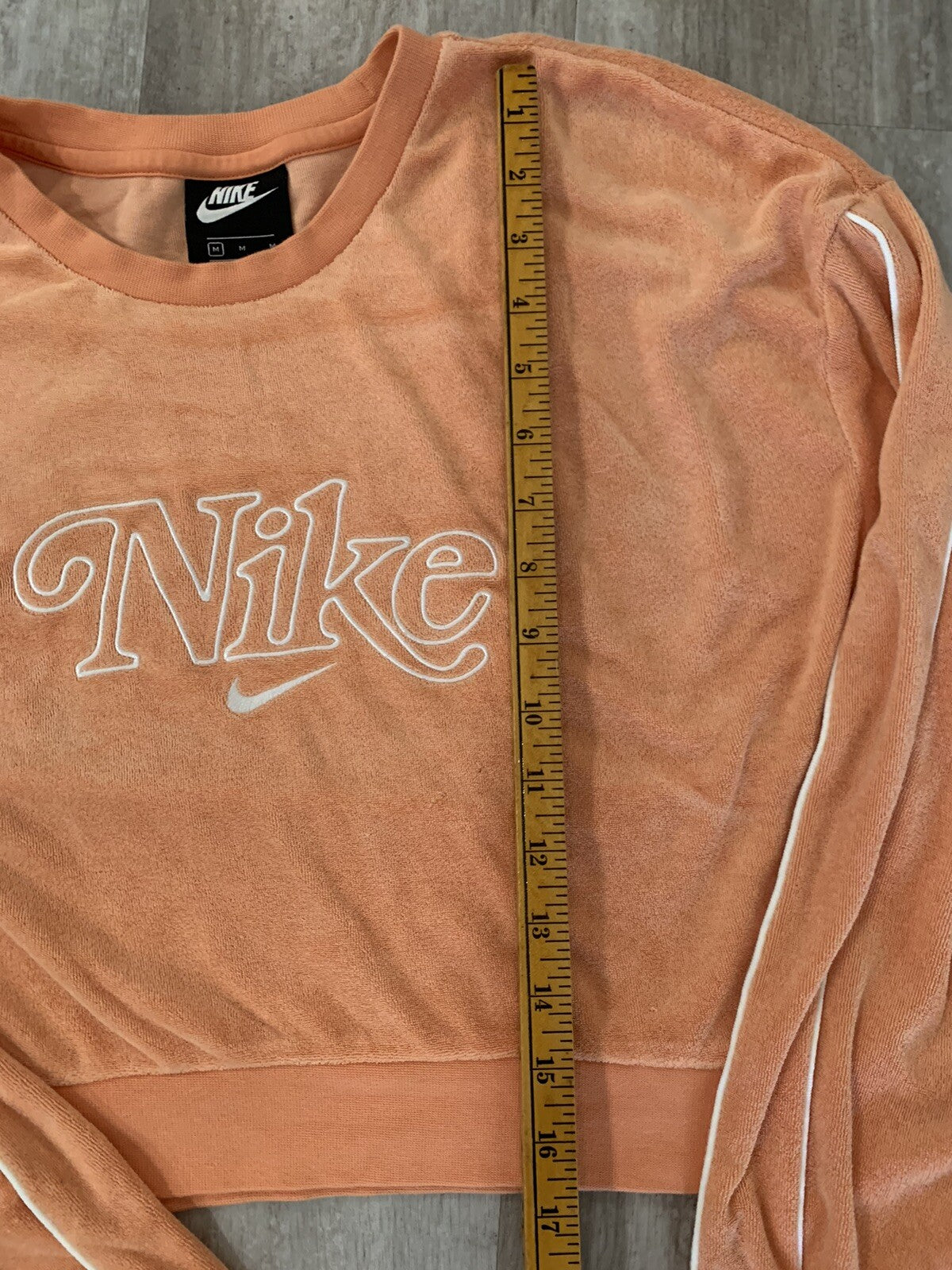 Nike Retro Femme Velour Terry Women's Medium Orange Long-Sleeved Crop Sweatshirt