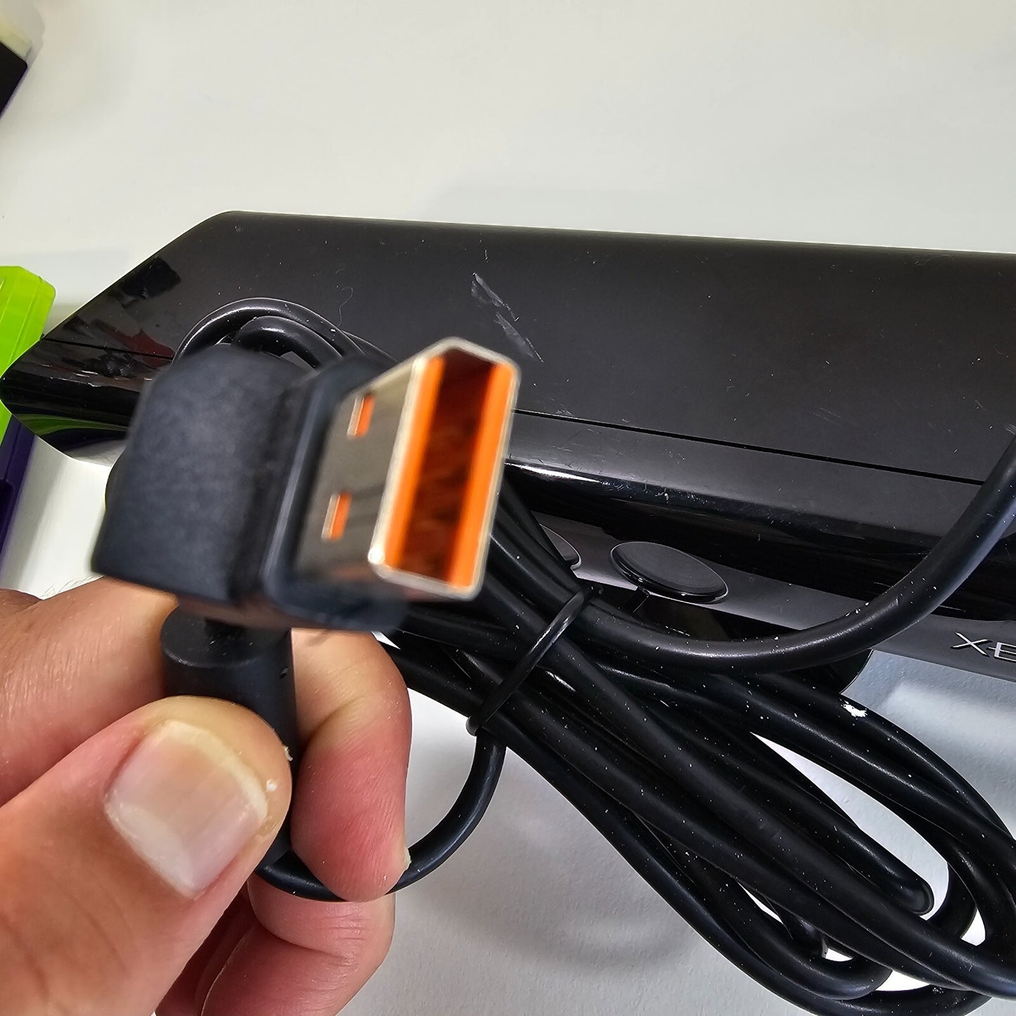 Microsoft White Xbox 360 120 GB Console with Cords, Kinect and Games - Tested