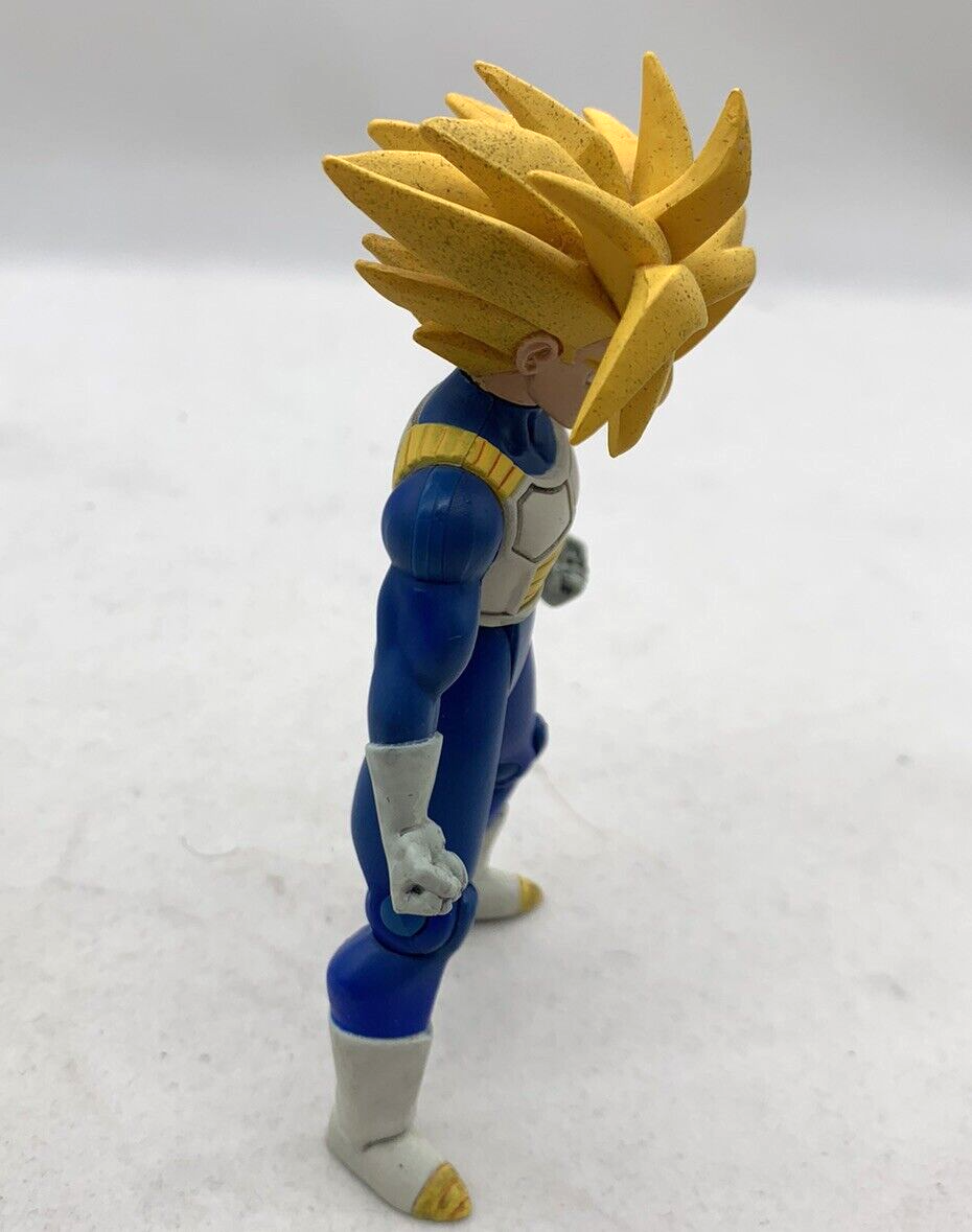 Dragon Ball Z 2002 Funimation 5” Trunks Super Saiyan 2 Loose Action Figure