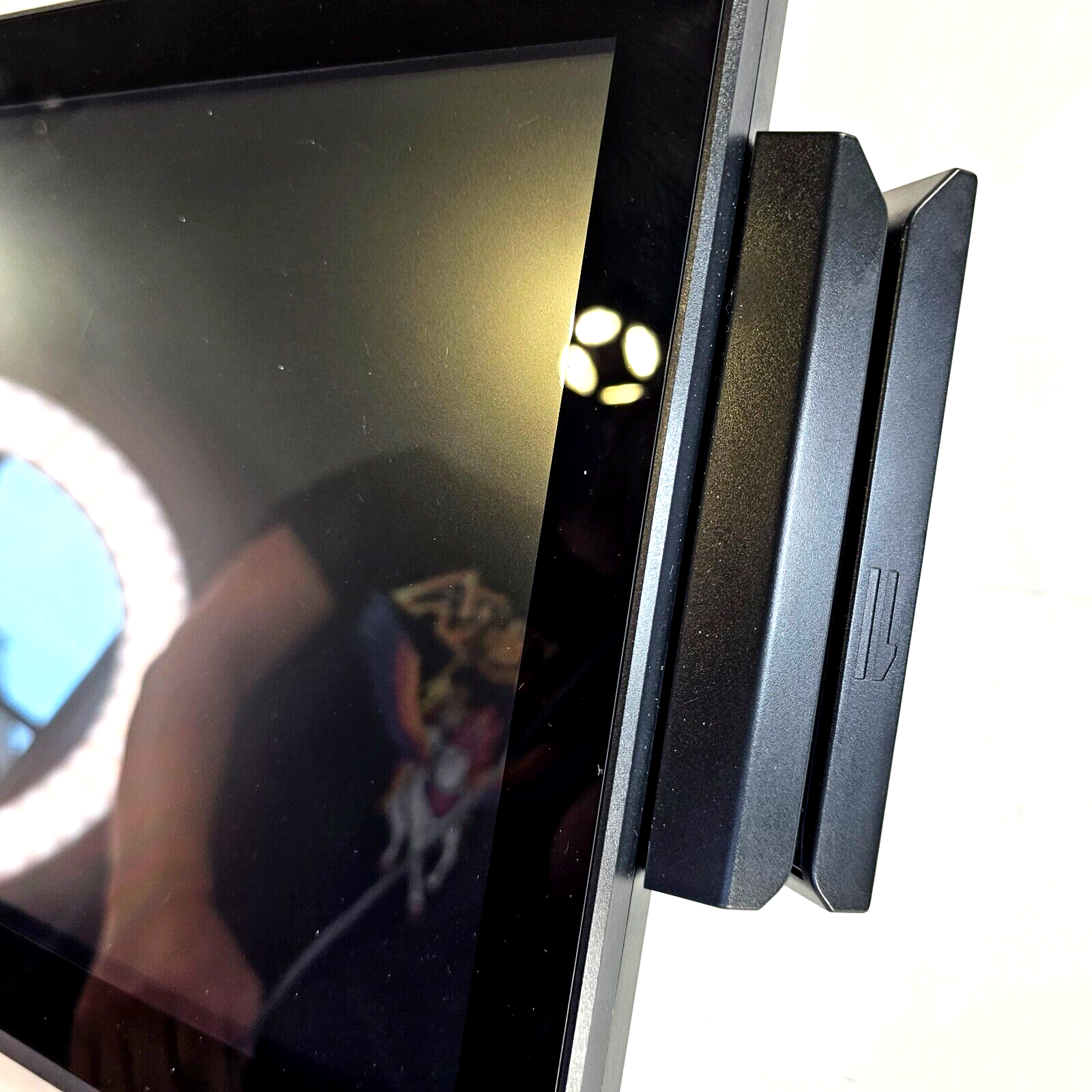 Revention HungerRush 360 HR 5686 Restaurant Point-of-Sale Computer - Tested