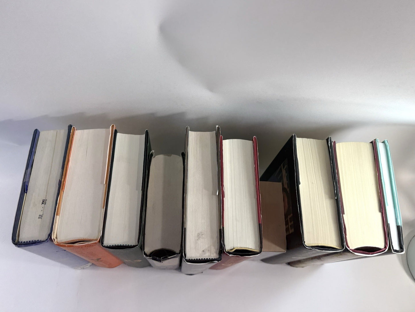 Outlander 8 Book Series, Graphic Novel, Outlandish Companion By Diana Galbadon