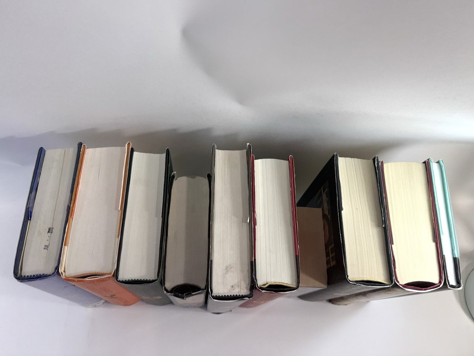 Outlander 8 Book Series, Graphic Novel, Outlandish Companion By Diana Galbadon