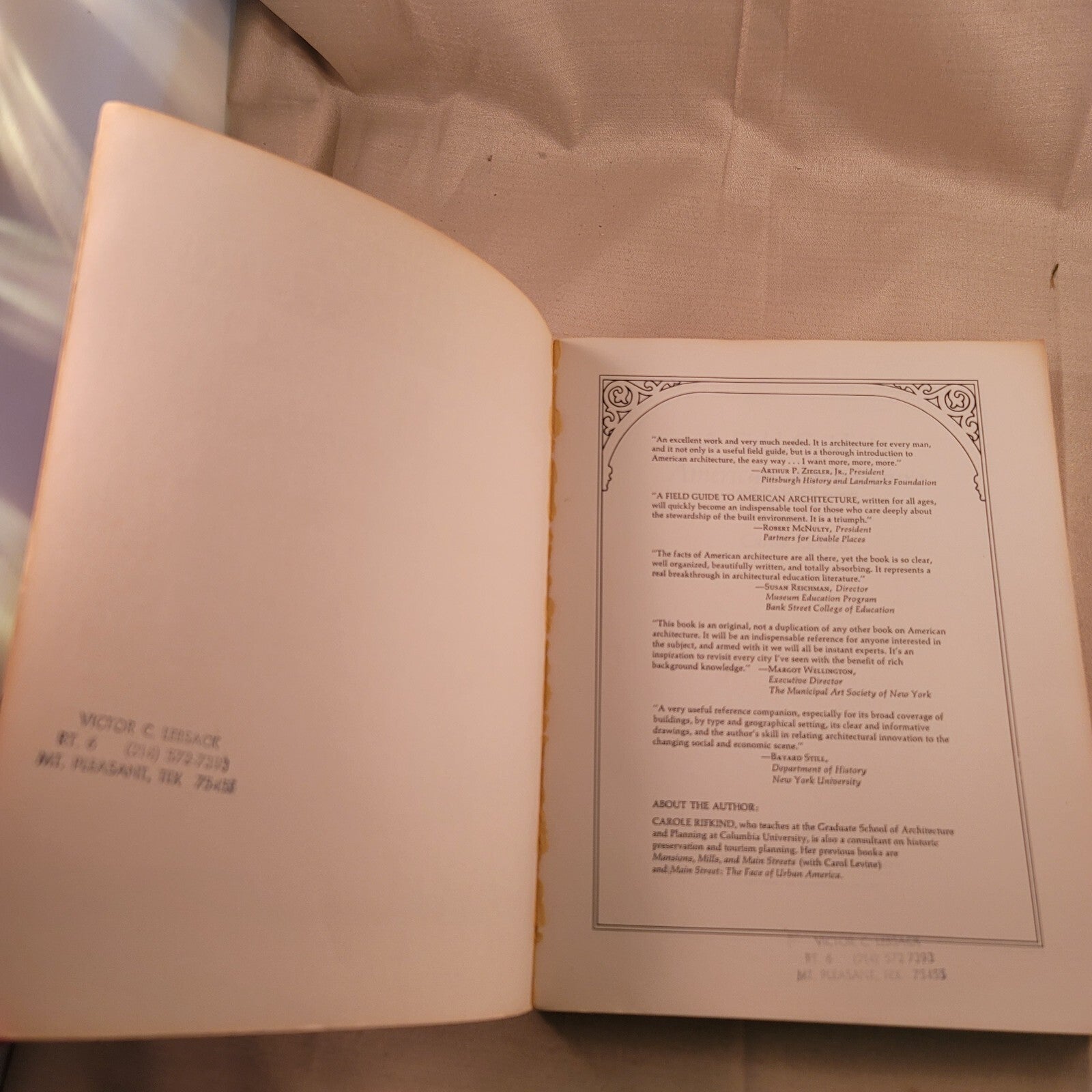 A Field Guide to American Architecture  Carole Rifkind Plume