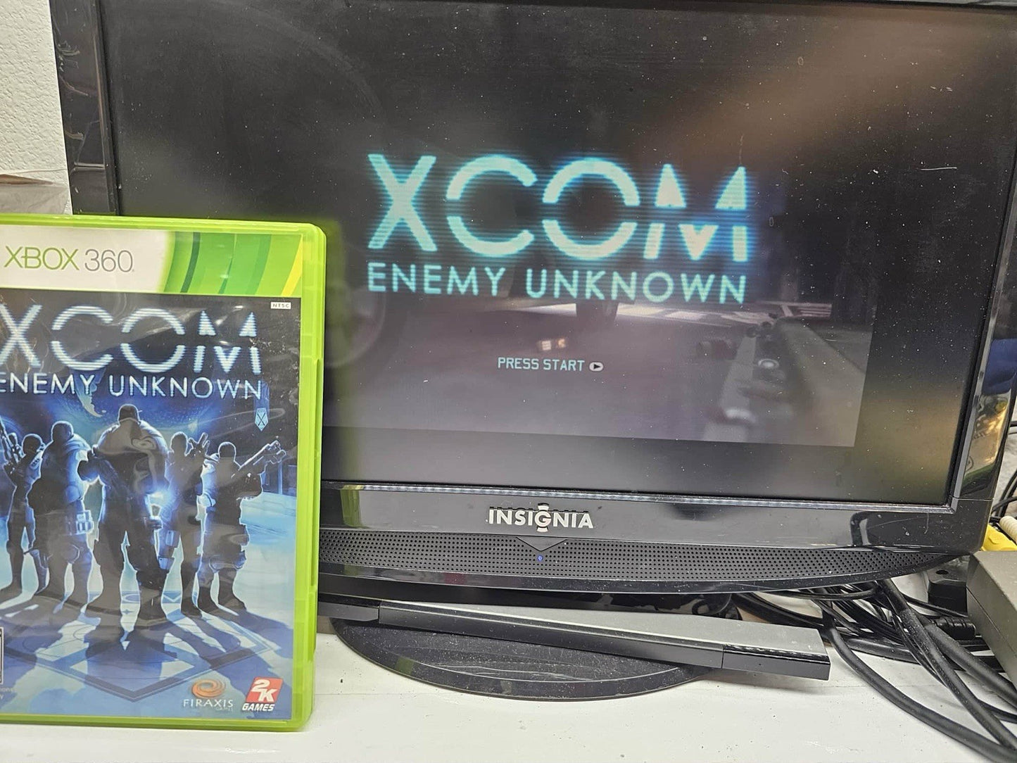 X-Com: Enemy Unknown (Microsoft Xbox 360, 2012) Game Case Manual Insert - Tested