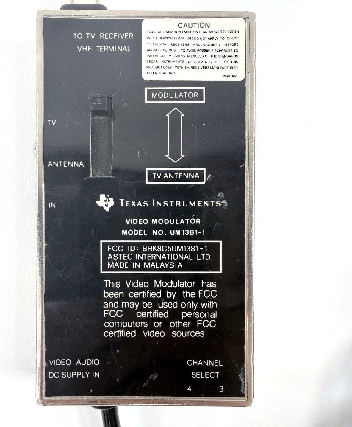 Texas Instruments 1981 TI-99/4A Computer with Power Supply and AV - Tested