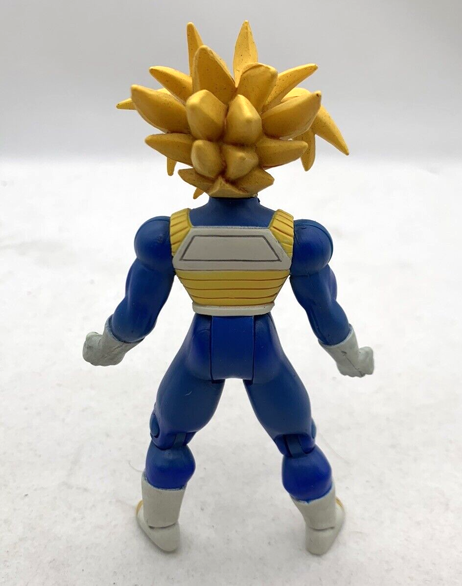 Dragon Ball Z 2002 Funimation 5” Trunks Super Saiyan 2 Loose Action Figure
