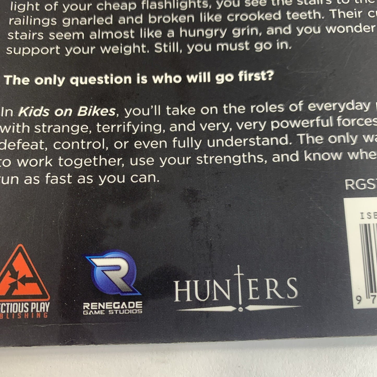 Kids on Bikes by Doug Levandowski and Jon Gilmour (2018, Trade Paperback)