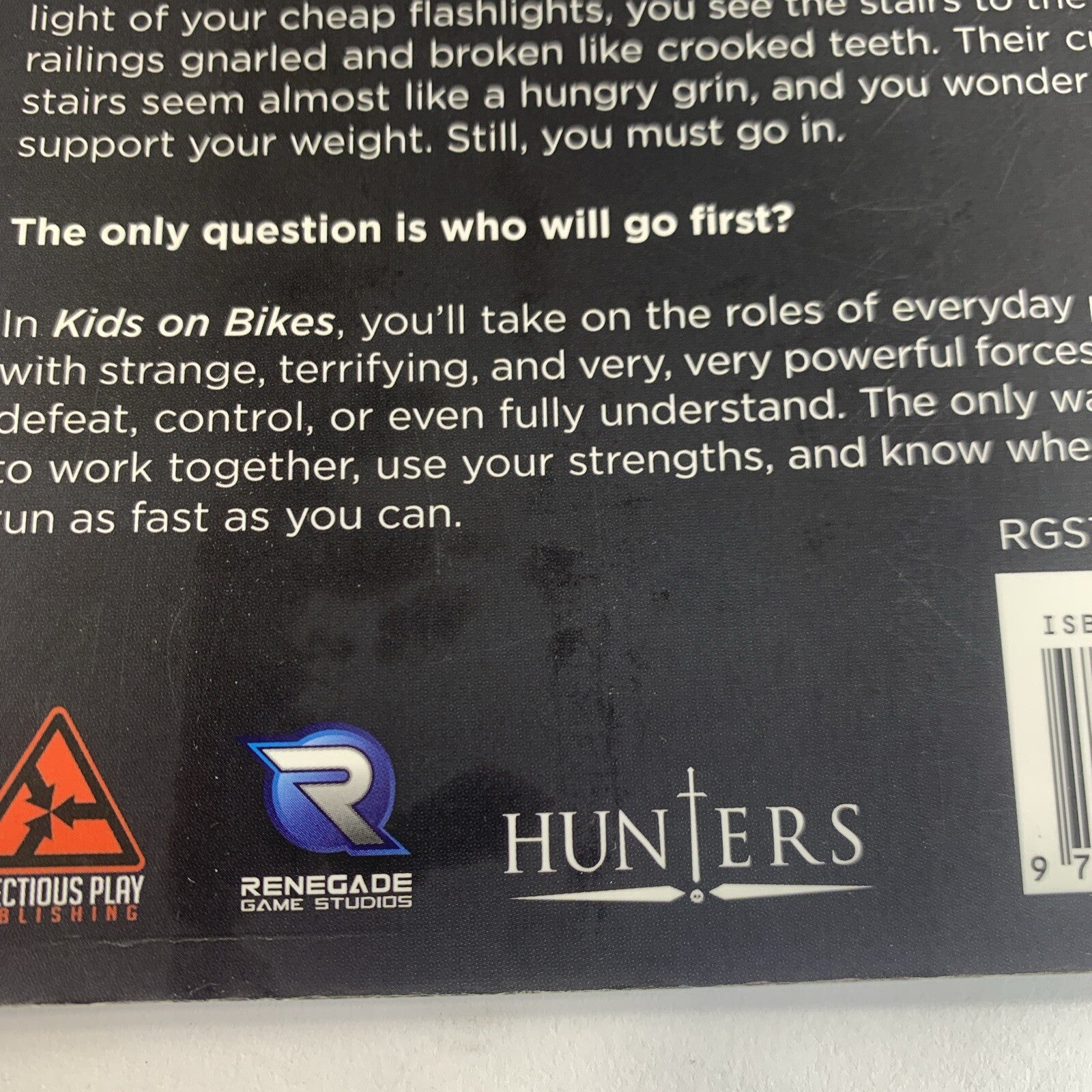 Kids on Bikes by Doug Levandowski and Jon Gilmour (2018, Trade Paperback)