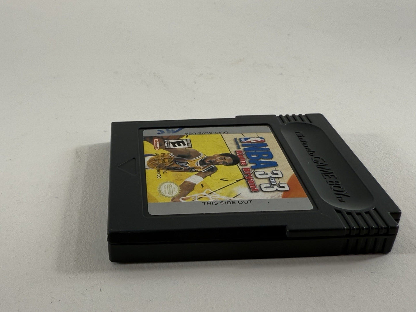 NBA 3 on 3 featuring Kobe Bryant (Nintendo GameBoy Color, 1999) Game Cartridge