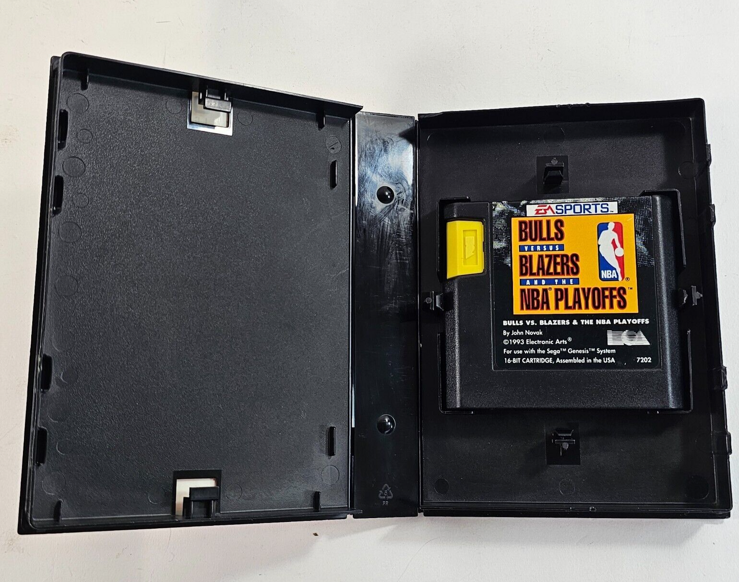 Bulls vs. Blazers and the NBA Playoffs (Sega Genesis, 1993) Game & Case - Tested