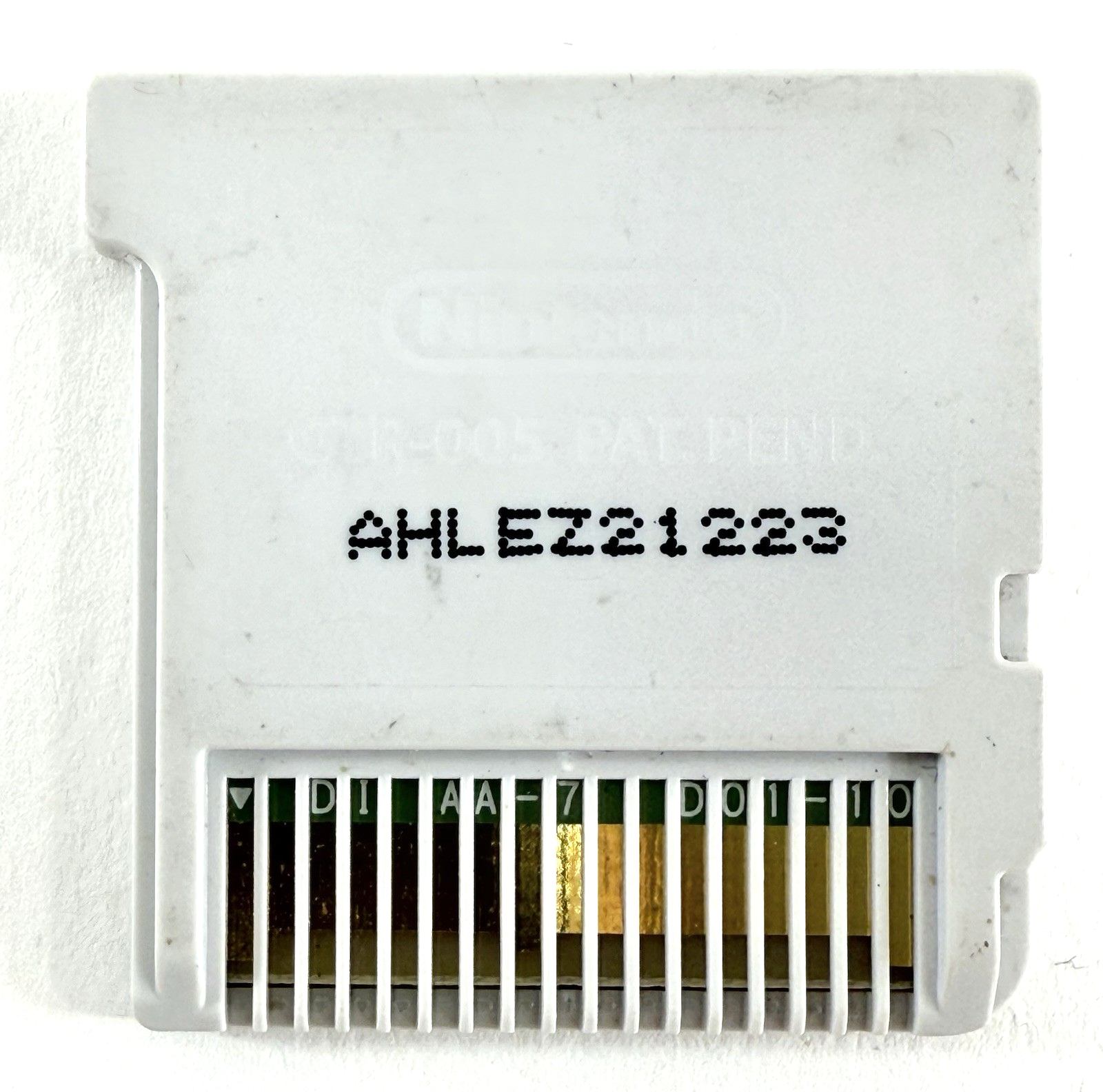 Hello Kitty Picnic w/ Sanrio Friends (Nintendo 3DS, 2012) Game Cartridge & Case