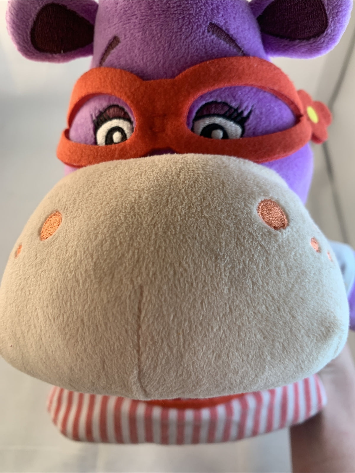 Disney Doc McStuffins Nurse Hallie Cuddles & Hugs Talking 12" Plush Hippo -Works