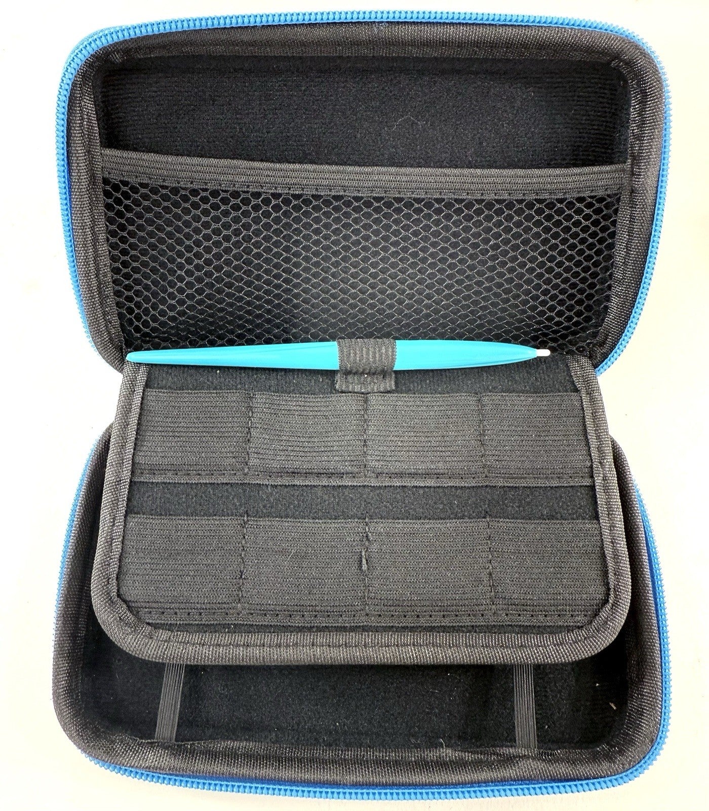 Dobe Fomis Electronics Nintendo DS/DSI Black and Blue Hard Shell Carrying Case