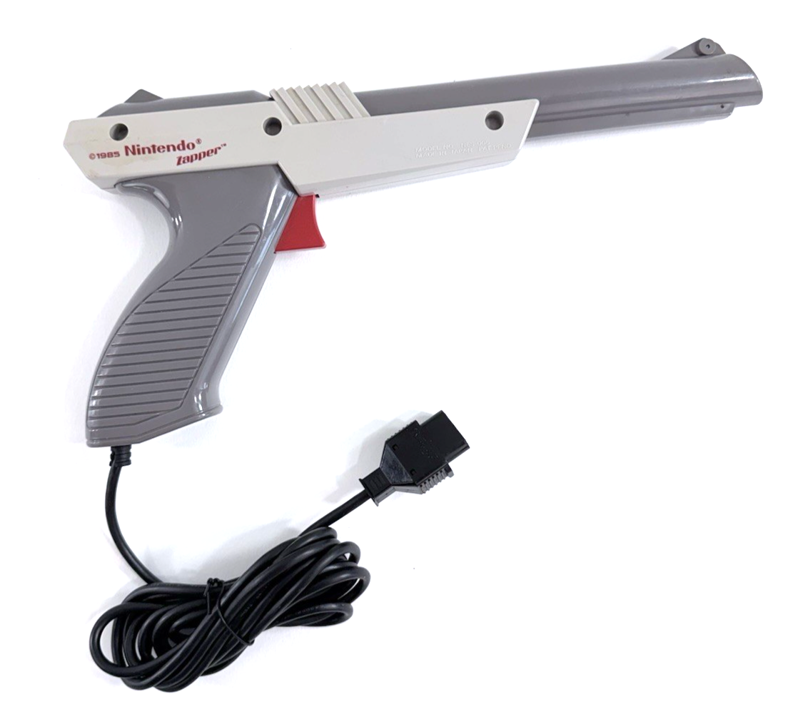 Nintendo Entertainment System Console with Zapper, Controller,  Cables - Tested