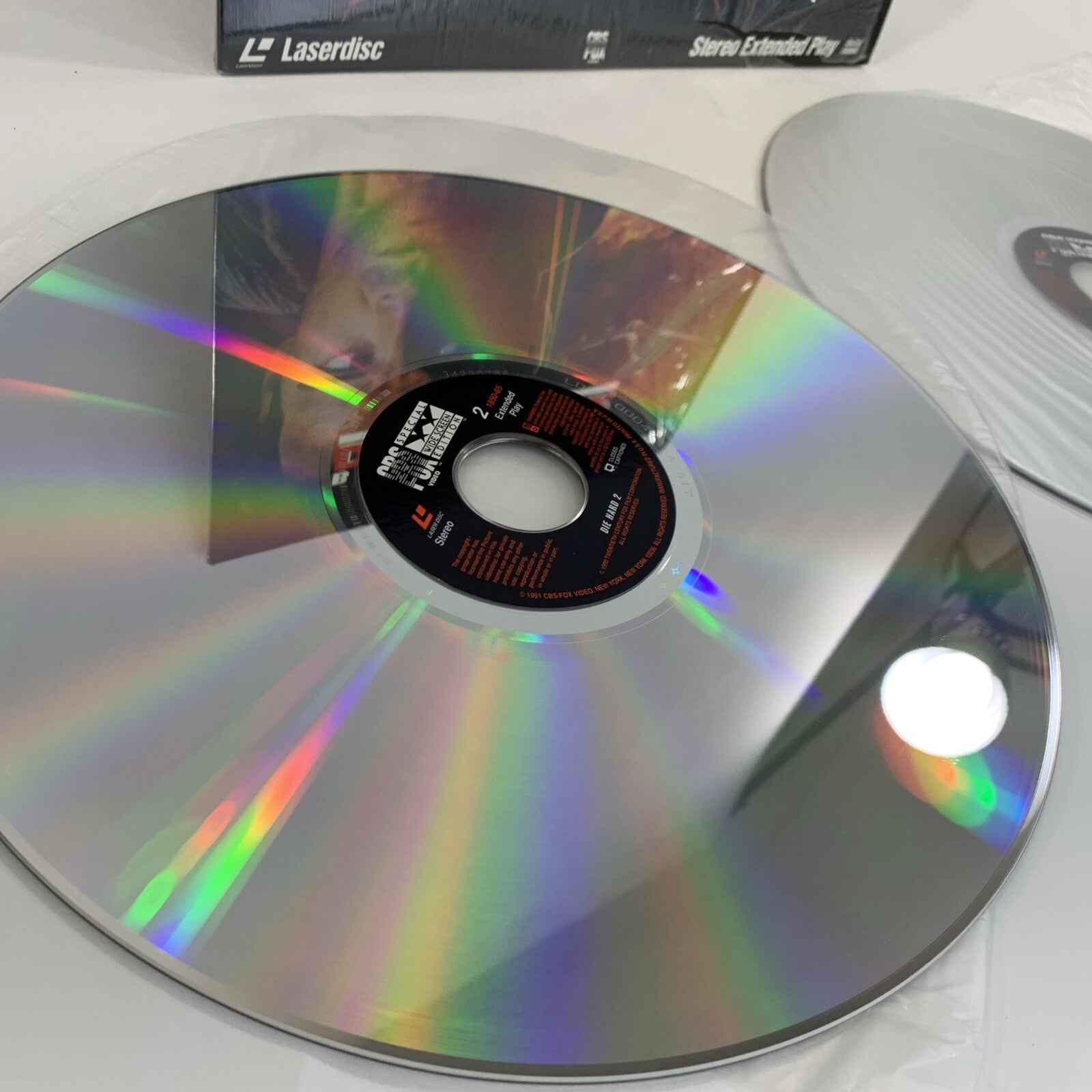 Die Hard (Widescreen Laserdisc Bundle) Die Hard 2/Die Hard 3 -  Tested