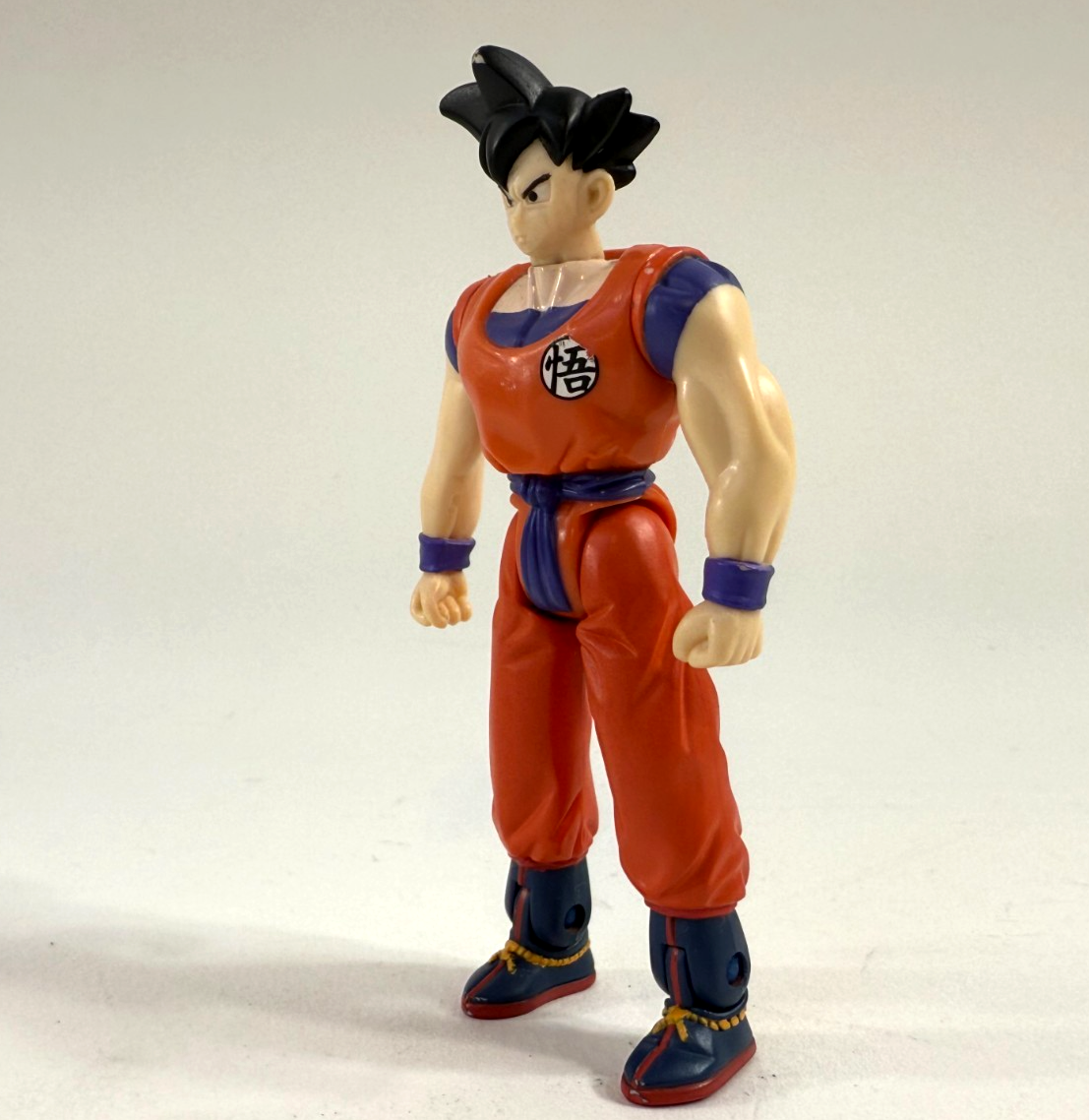 Irwin Toys 2001 Dragon Ball Z The Saga Continues 5" Goku Figure