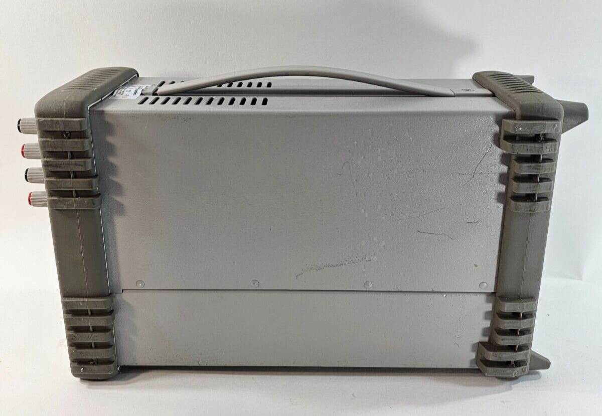 Agilent E3646A Dual Output DC Power Supply 0-8V,3A/0-20V,1.5A - Tested - 2503