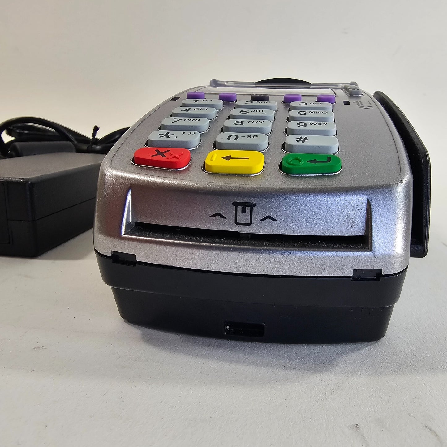 Verifone Dual Comm Credit Card Terminal Reader Model VX520 w/Power Supply - READ