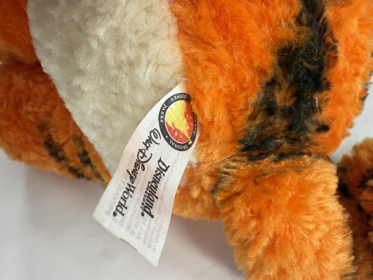 Disney Parks 2013 Winnie the Pooh 18" Tigger Plush