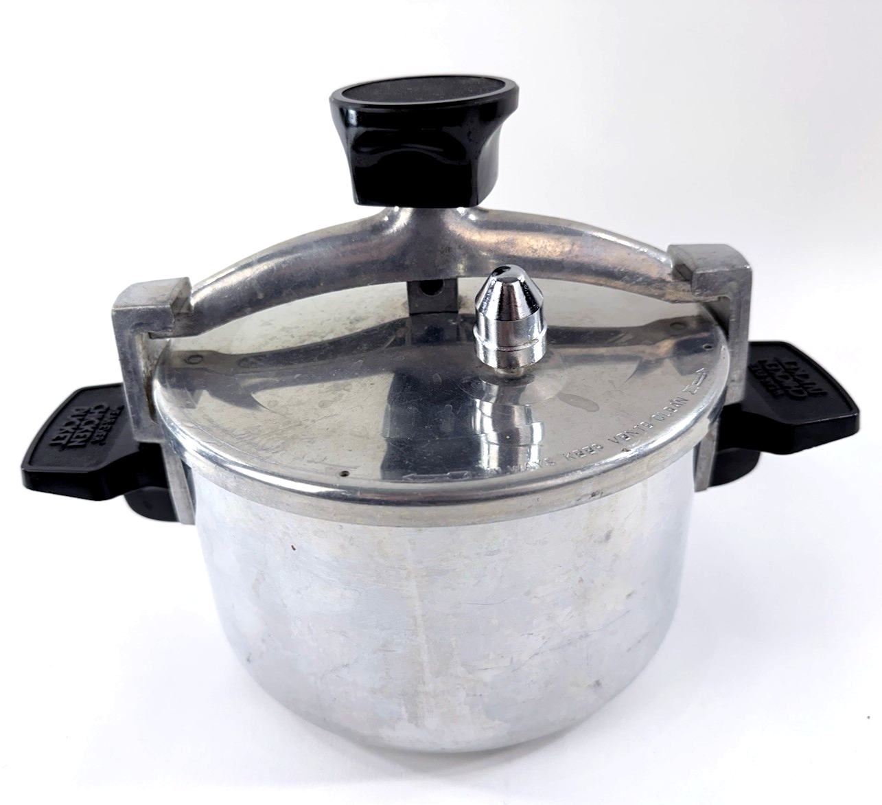 Wear-Ever Chicken Bucket 4 Qt, 3.8L Stove-Top Pressure Cooker Fryer Model 90024
