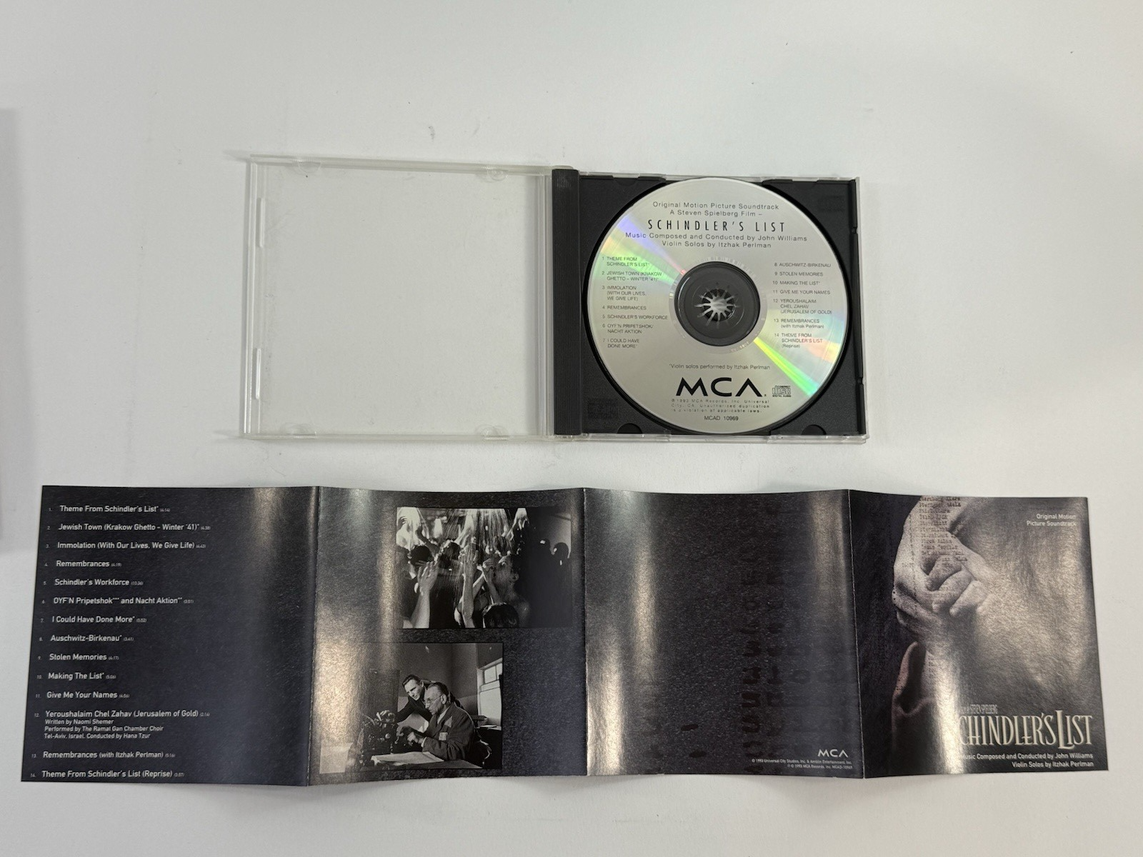 Schindler's List 25th Anniversary Edition 2-Disc DVD with Soundtrack CD - Tested