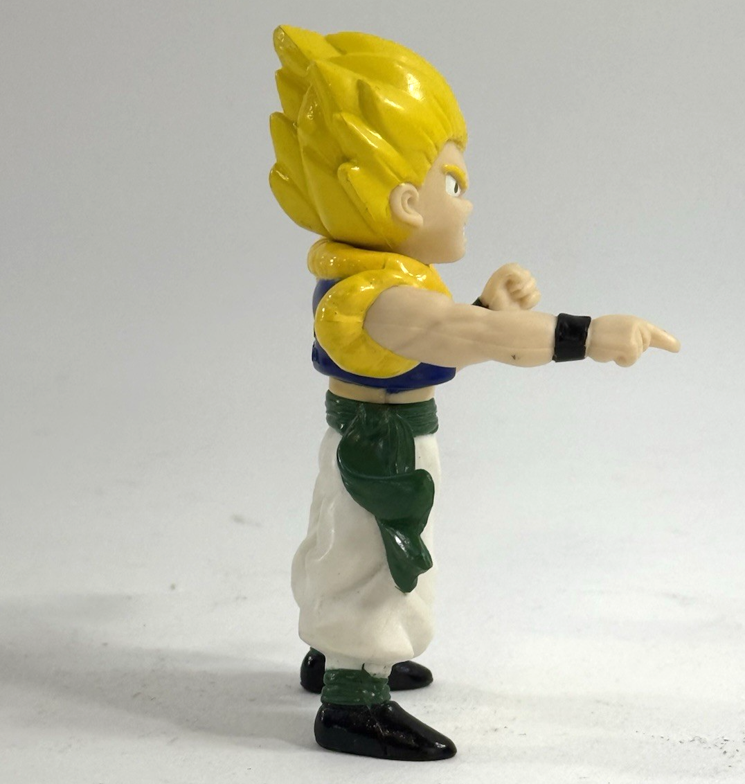 Irwin 1999 Dragon Ball Z 3.65” Super Saiyan Gotenks Series 7 Loose Action Figure