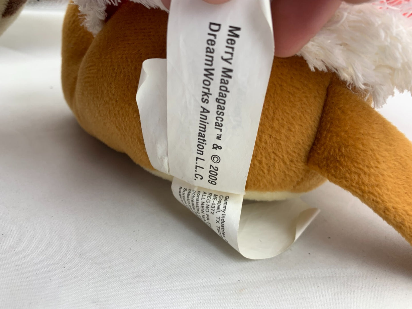 Gemmy 2009 Dreamworks Merry Madagascar 16" Alex the Lion Holiday Plush