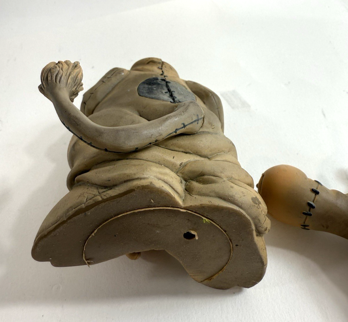 Bone 2000 Action Figure Series 2 Gran'ma Ben, Mystery Cow Suit and mini comic