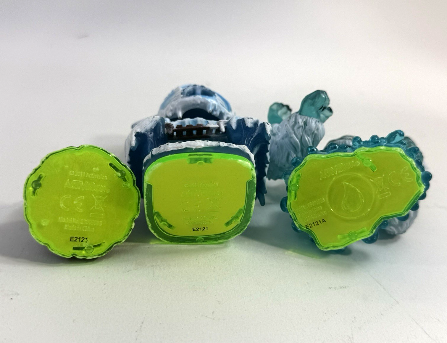 Skylanders Spyro's Adventure Slam Bam, Empire Of Ice, Sky Iron Shield Bundle