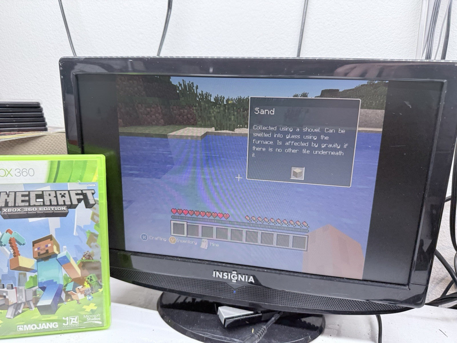 Minecraft (Microsoft Xbox 360, 2013) Game and Case - Tested and Working