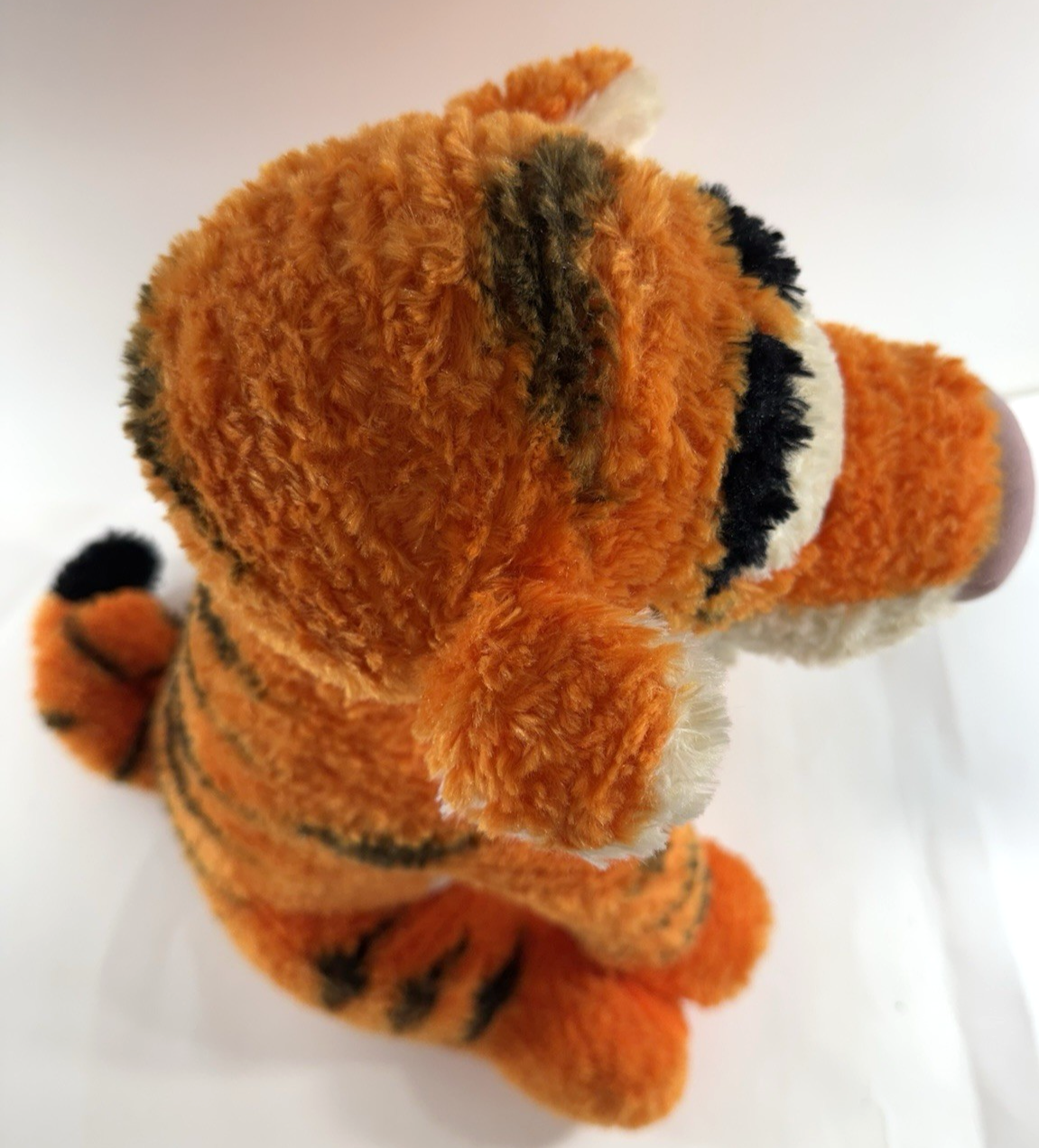 Disney Parks 2013 Winnie the Pooh 18" Tigger Plush
