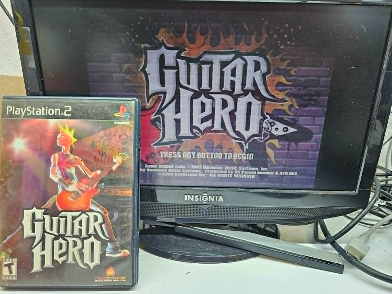 Guitar Hero (Sony PlayStation 2, 2006) Game, Case, Manual - Tested and Working