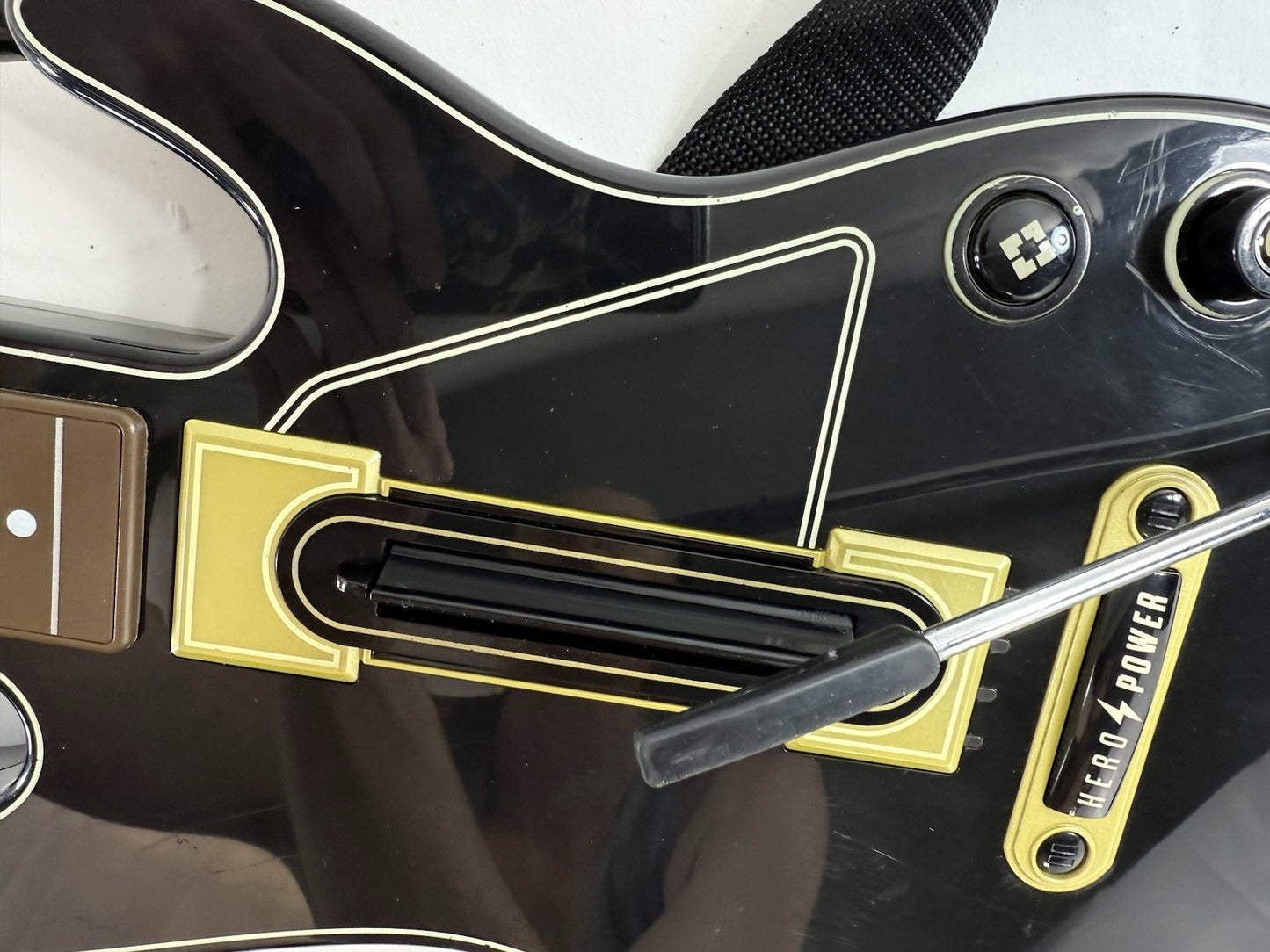 Guitar Hero Live (Sony PlayStation 3, 2015) Game, Case, Guitar, Dongle - Tested