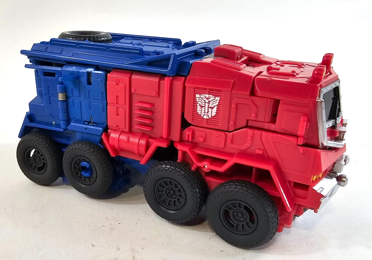 Transformers 2022 Cyberverse Adventures 9" Optimus Prime Smash Changer Figure