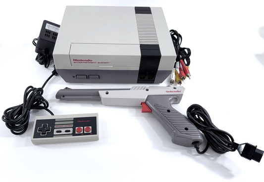 Nintendo NES Console + Controller, Zapper, AV cable, Power Supply - Tested