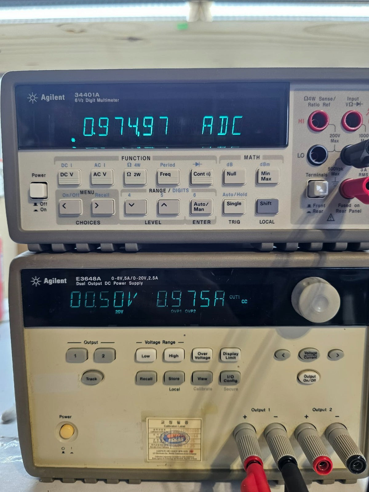 Agilent E3648A Dual Output DC Power Supply 0-8V,5A/0-20V,2.5A - Tested - 2064