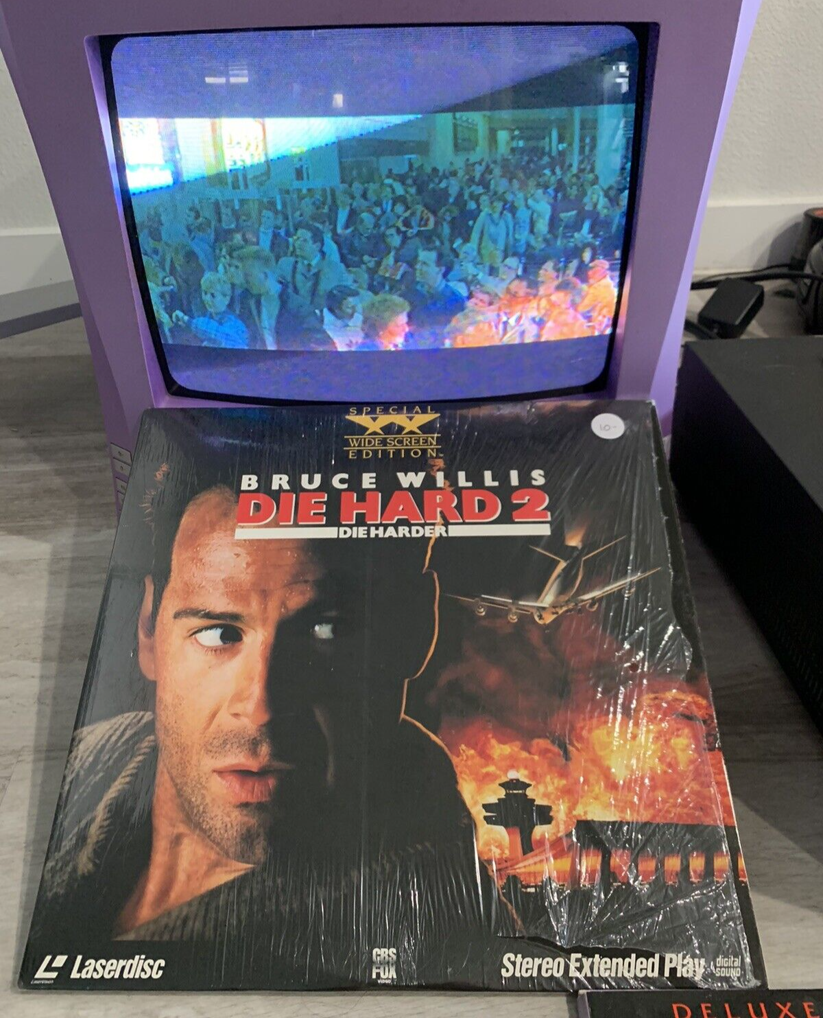 Die Hard (Widescreen Laserdisc Bundle) Die Hard 2/Die Hard 3 -  Tested