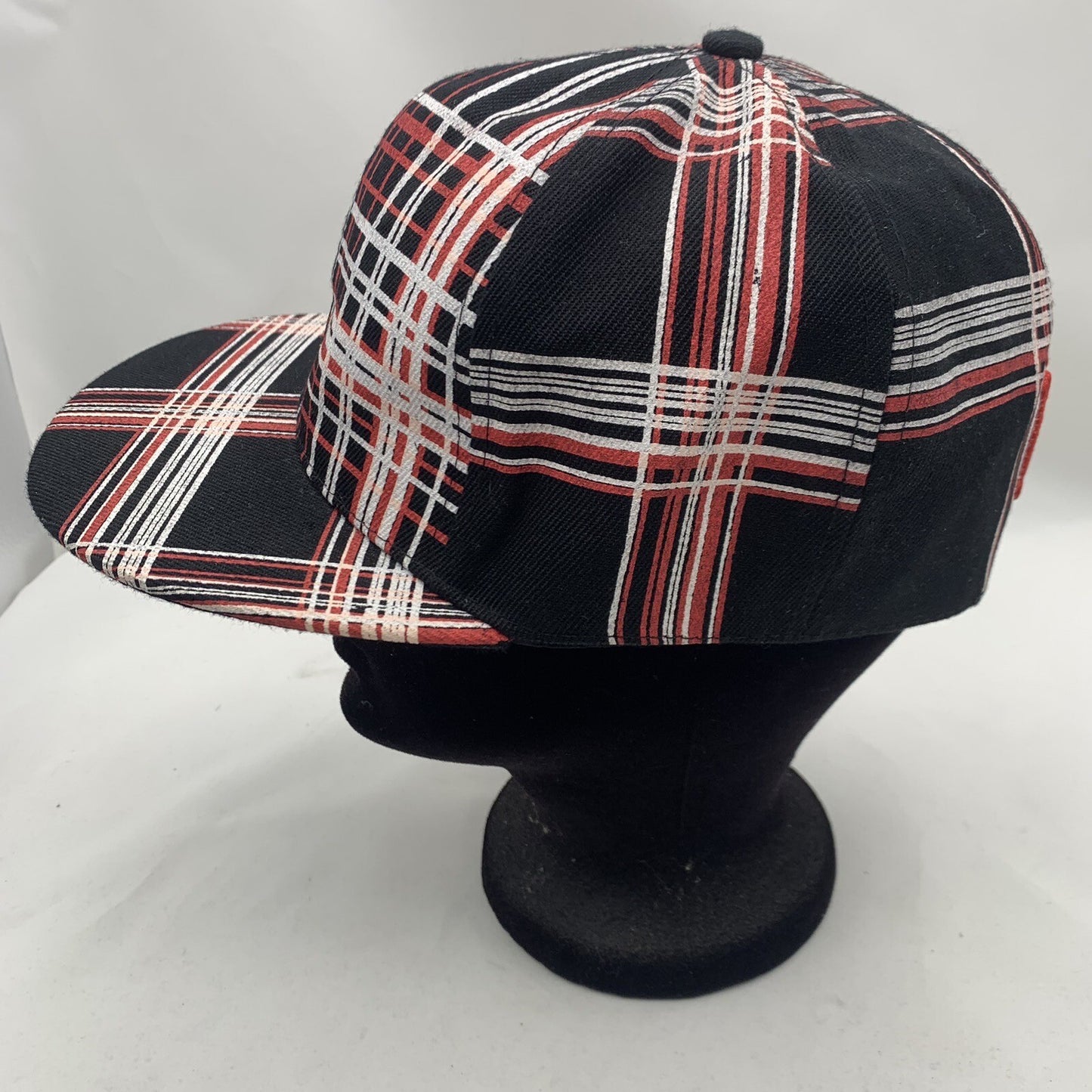 New York City Hunter Medium Fitted Flat NY Embroidered Plaid  Hat Cap