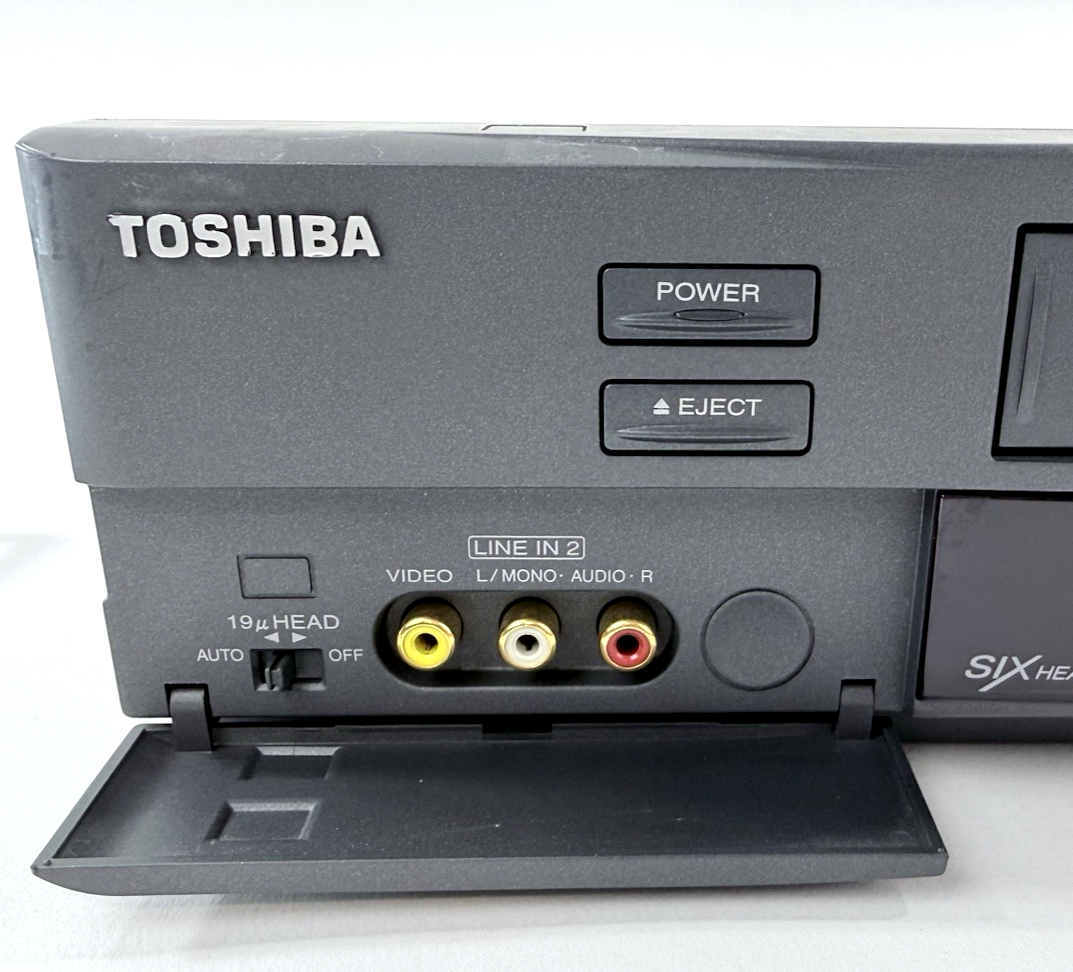 Toshiba M-754 6 Head Pro Drum Video Cassette Recorder with Cables - No Remote