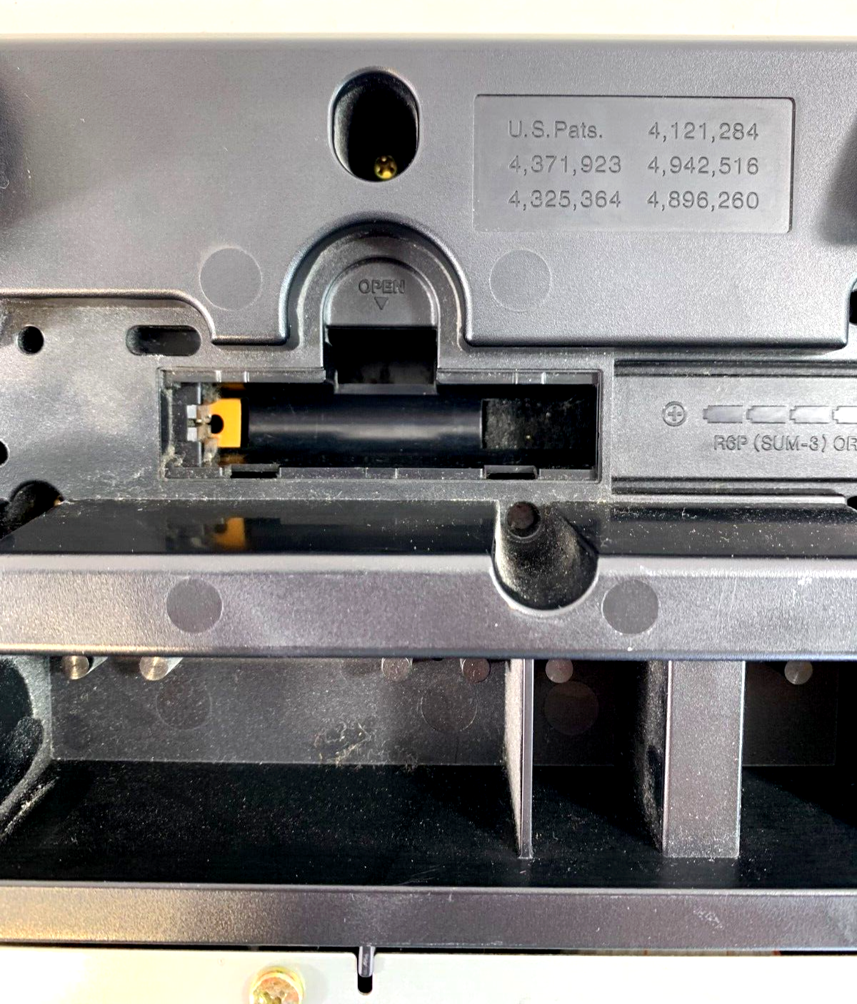 Radio Shack Concertmate 680 49 Key Electronic Keyboard with AC Adapter - Tested