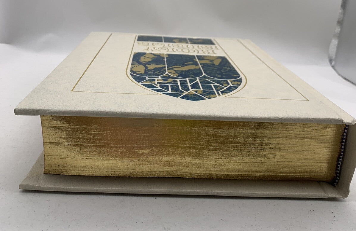 Large Vintage White & Gold Holy Bible Red Letter 1976 Keepsake Family Edition