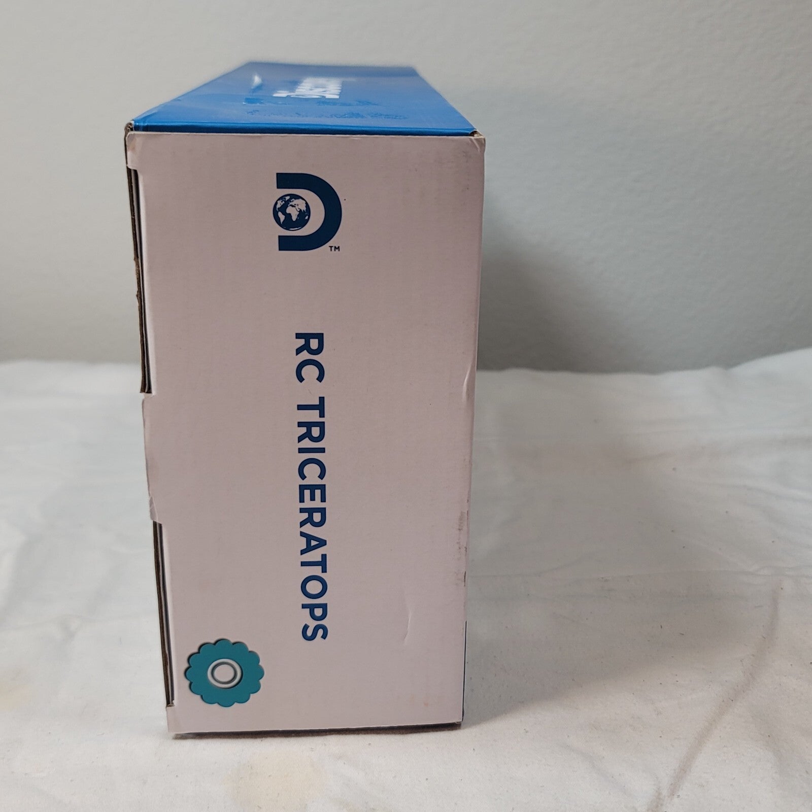 Discovery - RC Triceratops Remote Control Pet - Lights/Sounds/Roars READ DESC.