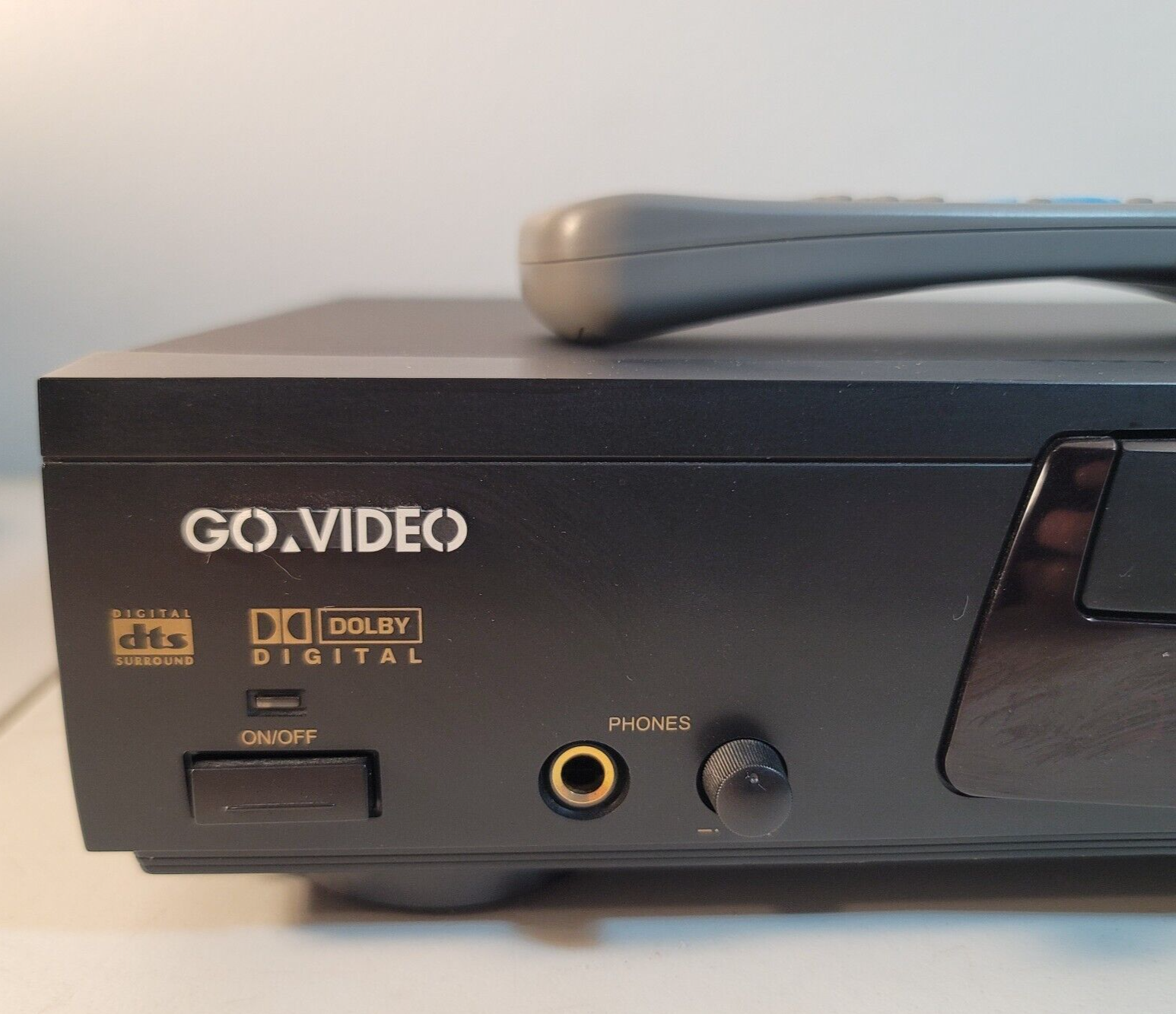SonicBlue Go Video DVP750  DVD Video CD MP3 Player With Remote