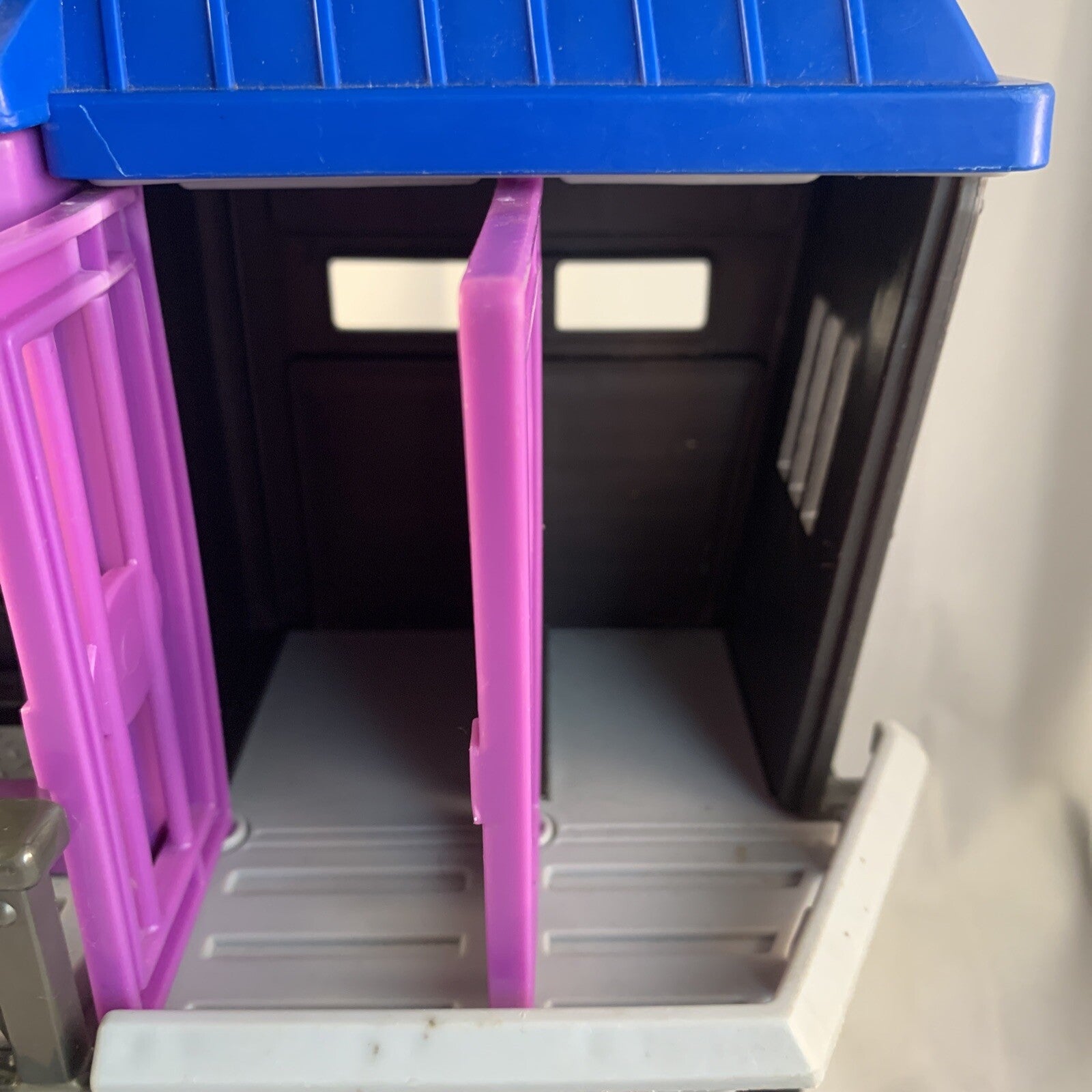 Imaginext 2012 Batman Gotham City Jail Playset DC Super Friends by Fisher Price