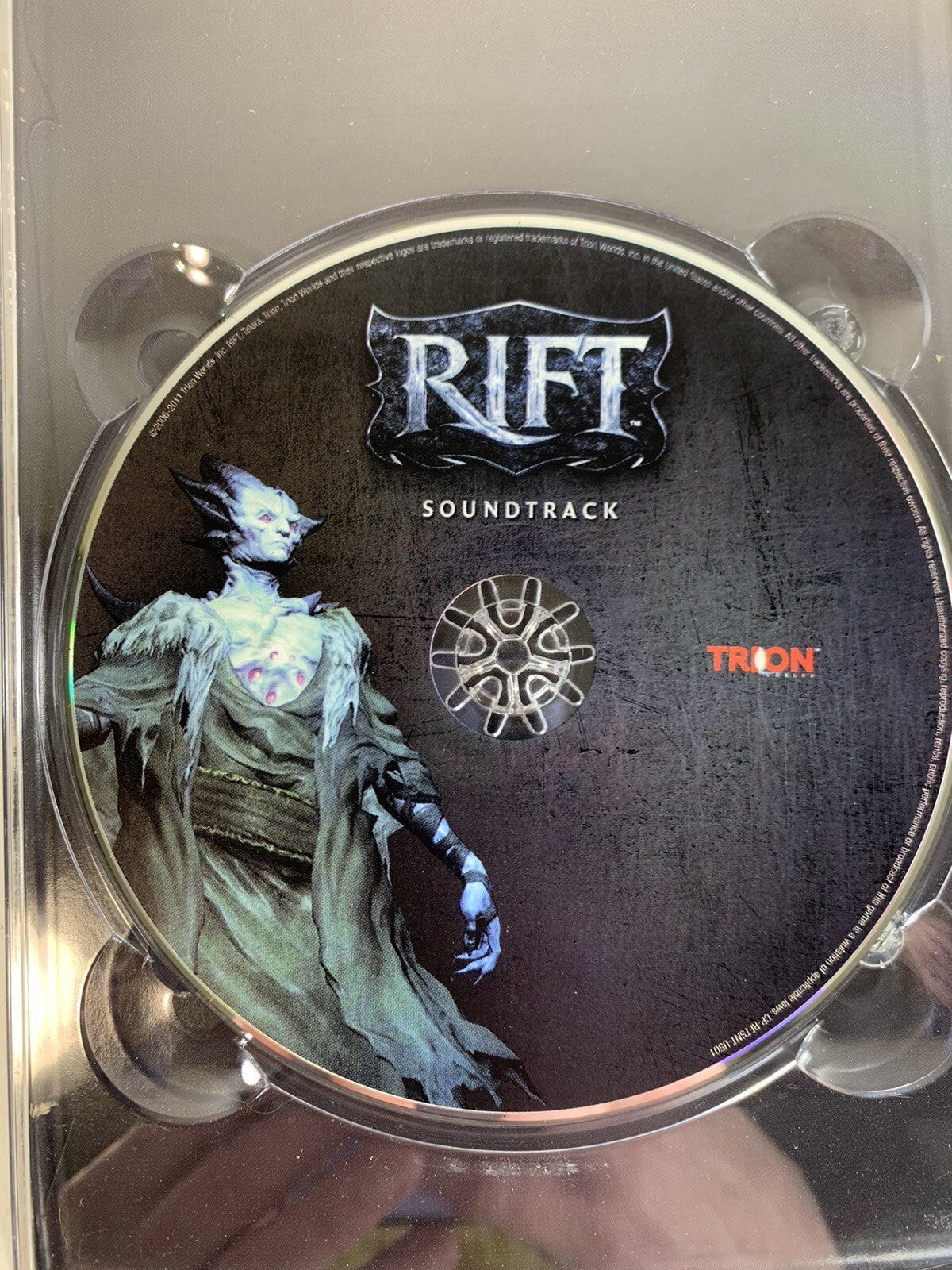 Rift 2011 Collector's Edition (2-Disc PC DVD-ROM & Soundtrack) & Sealed Artbook