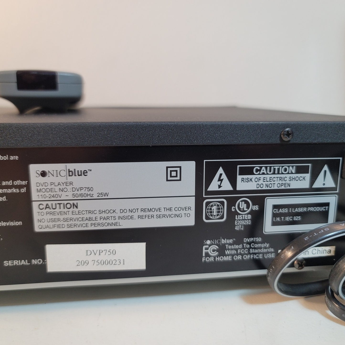 SonicBlue Go Video DVP750  DVD Video CD MP3 Player With Remote