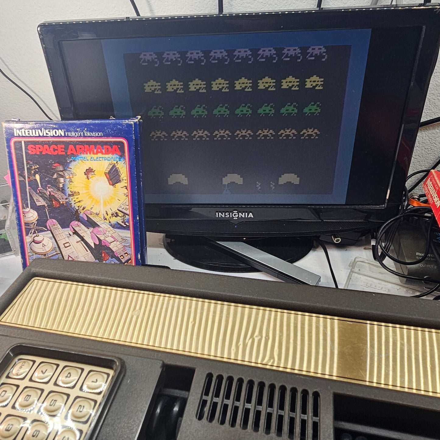 Space Armada (Intellivision, 1981) Game, Box, Manual, Overlays -Tested & Working